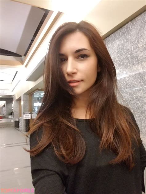 alinity of leaks|Alinity Naked On Kitchen Counter PPV Onlyfans Set Leaked